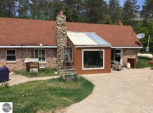 11328 Buck Ln, Mancelona, MI 49659