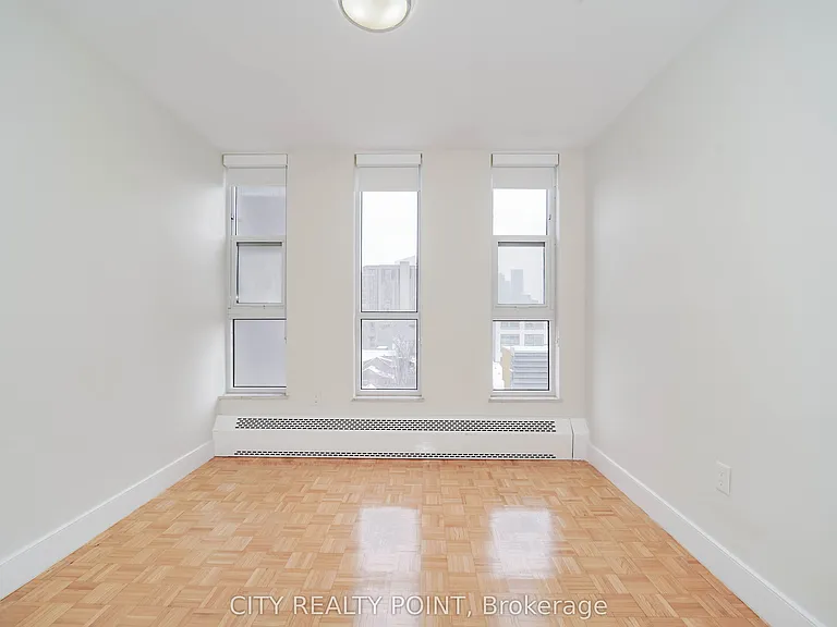 666 Spadina Ave #2411 — Photo 10