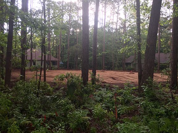 Similar lot without trees