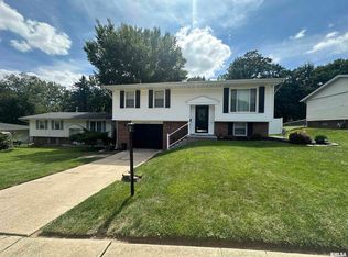 3612 W Warwick Dr, Peoria, IL 61615