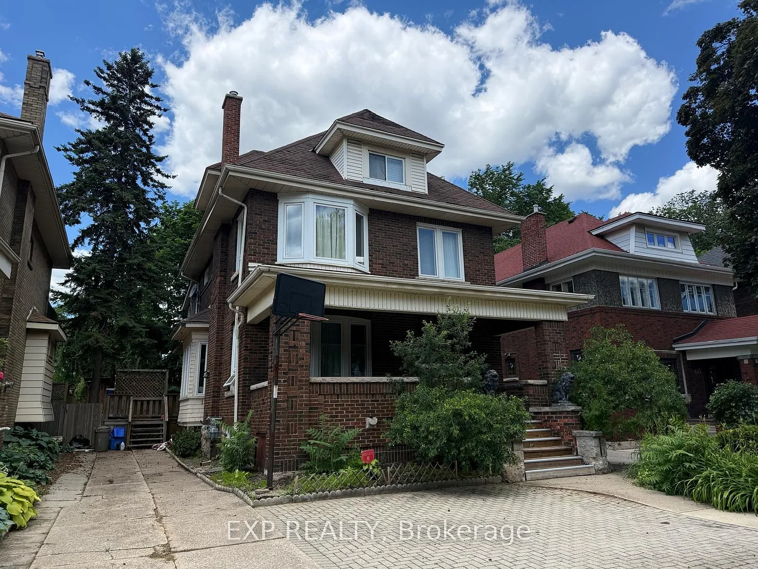 2 bed, $1,800 — Photo 1