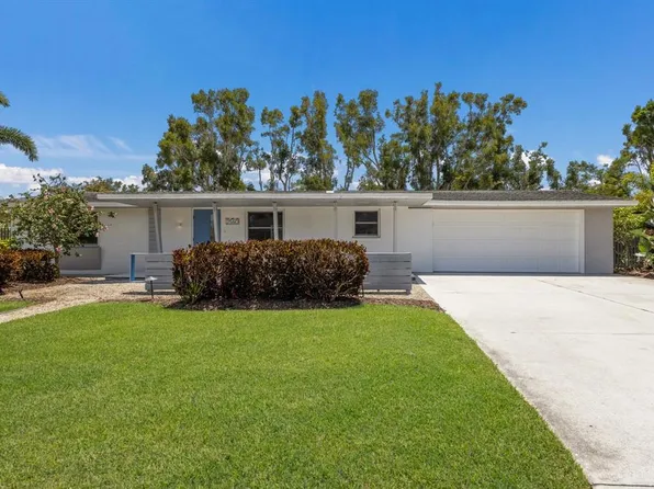 2560 Sunnyside St, Sarasota, FL 34239