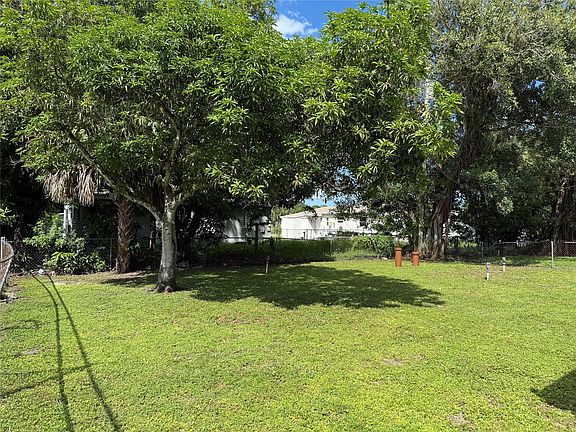 5th image of 3371 NW 8th Court