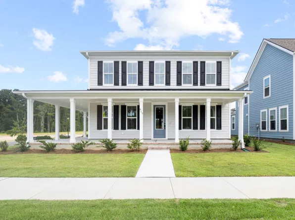 929 Heartwood Ave, Richmond Hill, GA 31324