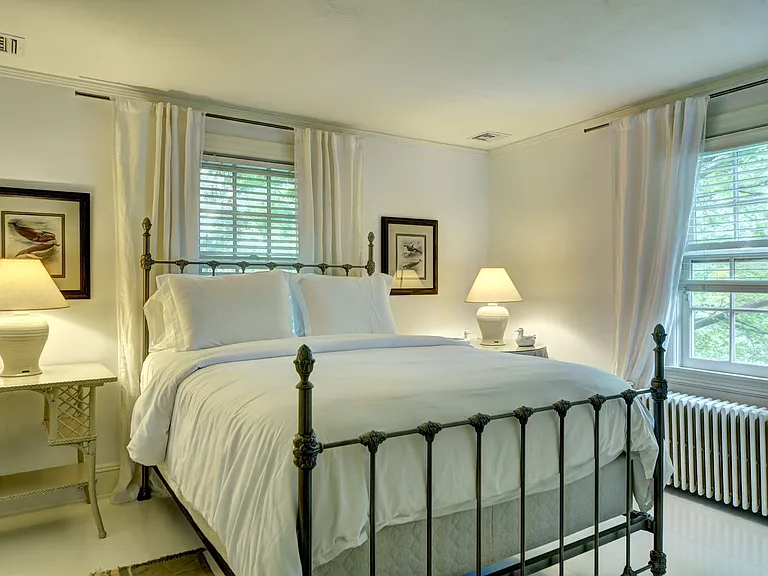 31 Meetinghouse Ln — Photo 13