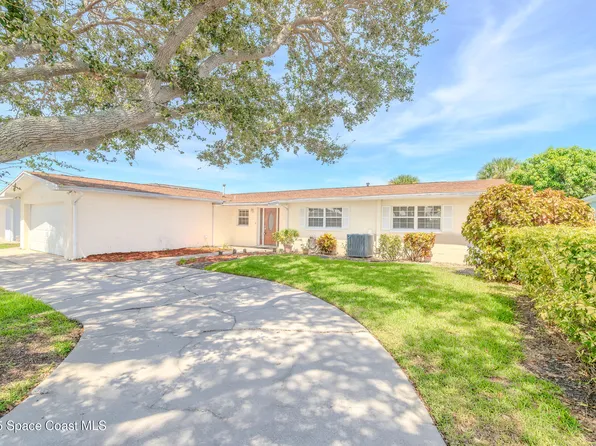 125 Deleon Rd, Cocoa Beach, FL 32931