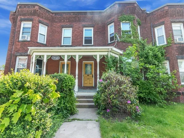 520 Pleasant St #B, Holyoke, MA 01040