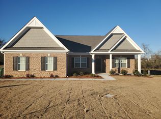 95 Planters Ln, Coats, NC 27521