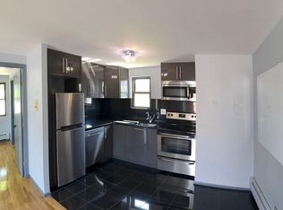 63 Spring St #3L, Cambridge, MA 02141