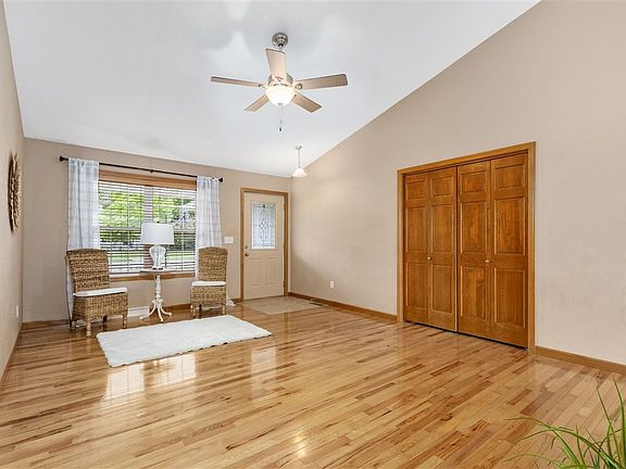 5th image of W7144 Glen Valley Dr