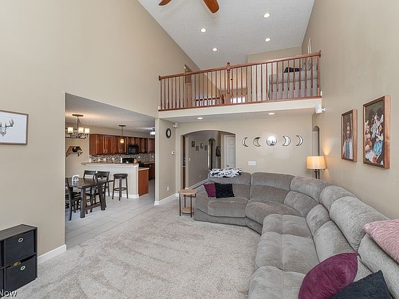 2nd image of 37079 Chaddwyck Ln