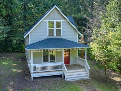 1852 Washington Dr, Pt Roberts, WA, 98281