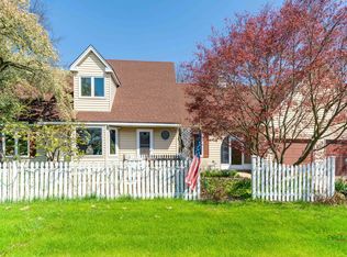 807 Burris Ave, Lake Bluff, IL 60044