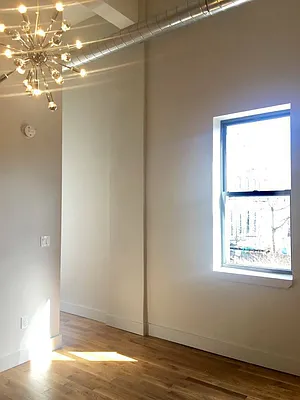 Rented by Manhattan Management LLC | media 23