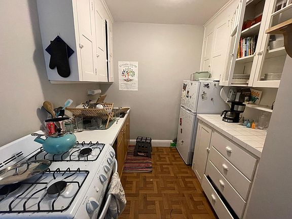 5th image of 111 College Ave #U21
