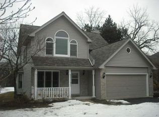 948 Highland Ave, Glen Ellyn, IL 60137