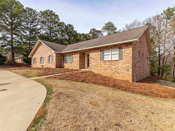2nd image of 707 Hundred Oaks Dr