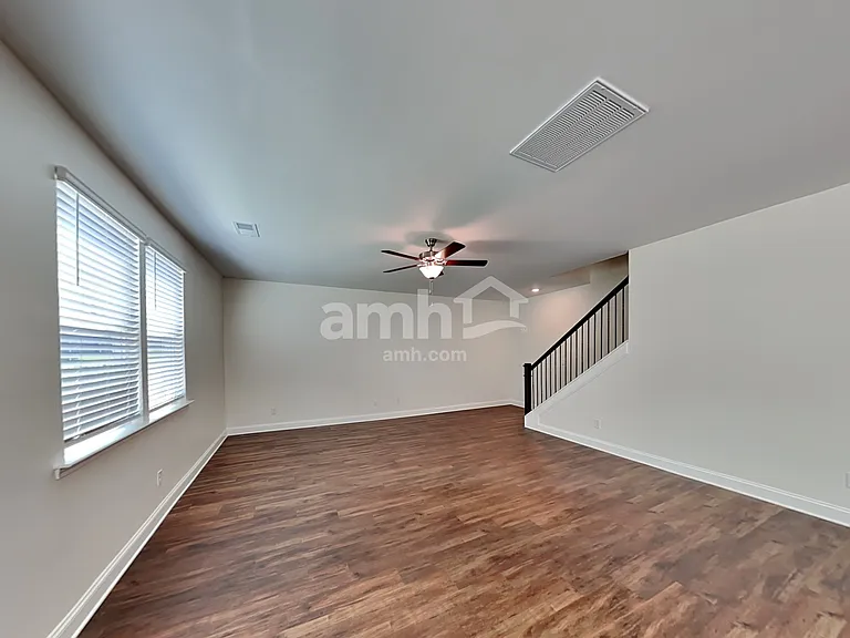 550 Rivermist Dr — Photo 6