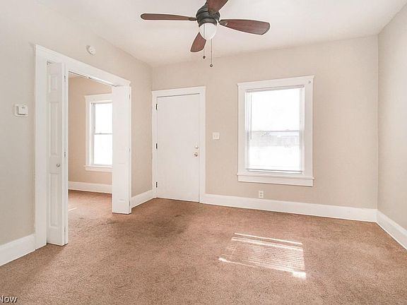 3rd image of 16115 Arcade Ave #1