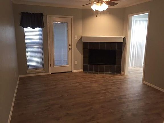 3rd image of 333 Melrose Dr APT 7C
