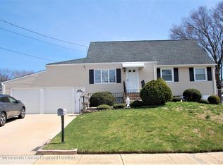 1 Virginia Ave, Hazlet, NJ 07730
