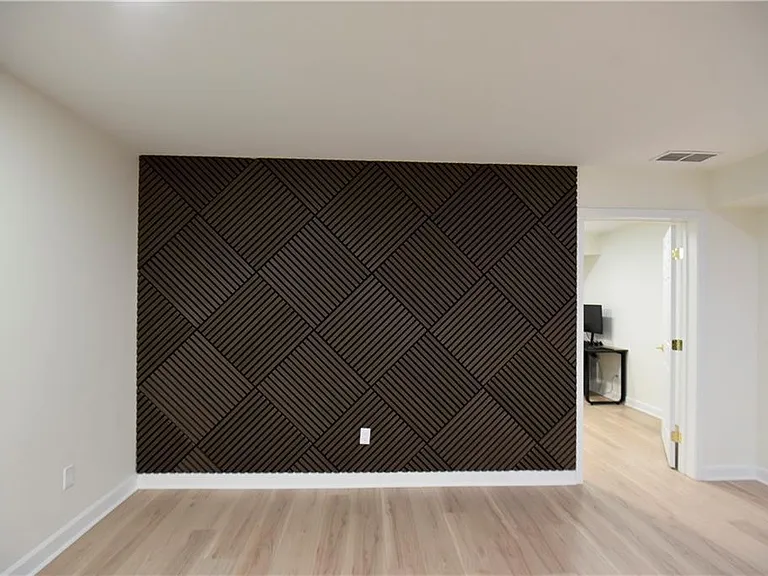 1805 Kingsbridge Ct — Photo 39