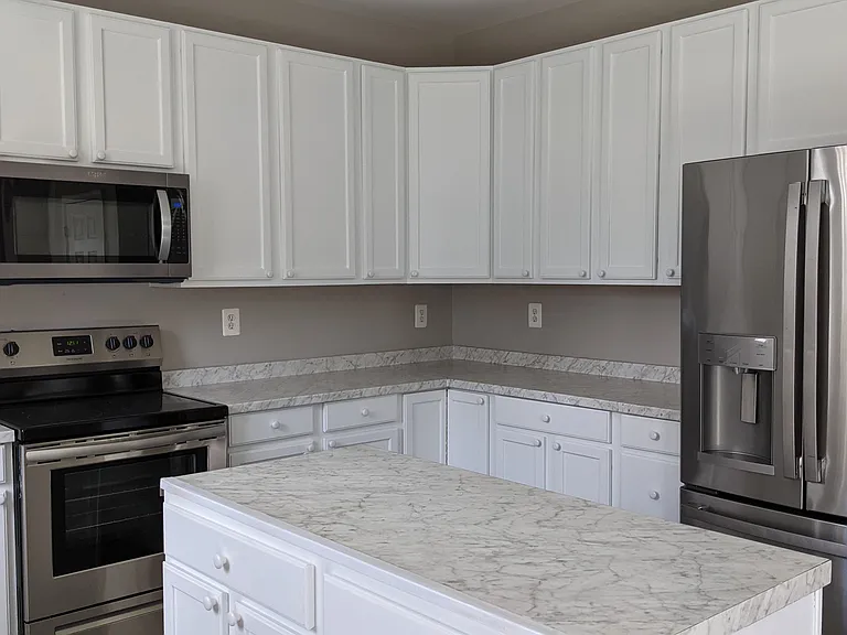 411 Hanrahan Ct SE — Photo 13
