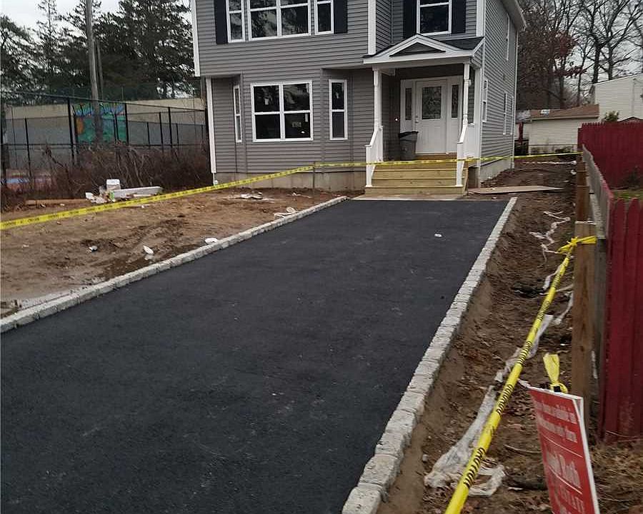 1st image of 825 Mount Ave