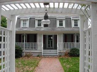 14 Walnut St, Cotuit, MA 02635