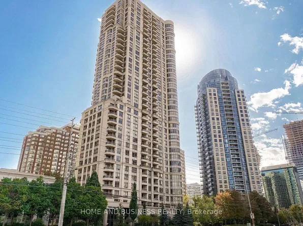 310 Burnhamthorpe Rd W, Mississauga, ON