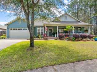 22 Mango Ln, Freeport, FL 32439