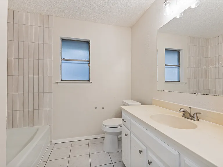 6737 Fair Meadows Dr — Photo 17
