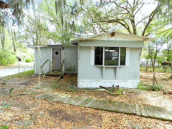 4th image of 755 SW JASMINE Avenue