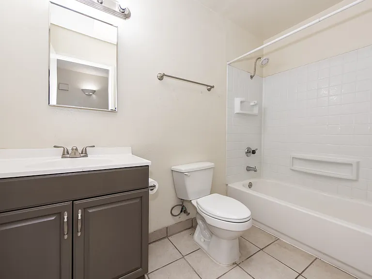 4598 W 18th Ln — Photo 13