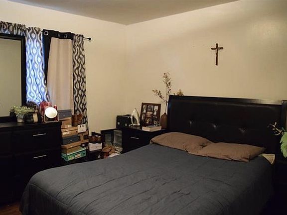 4th image of 1723 N 15th Ave