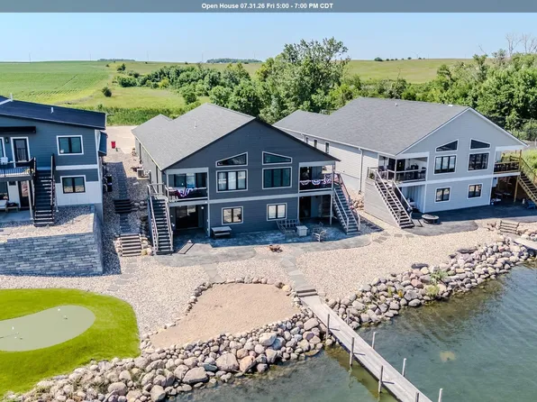 176 W Bay Rd, Lake Park, IA 51347