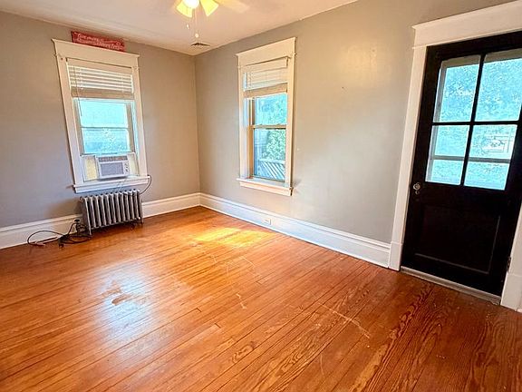 5th image of 163 2nd St