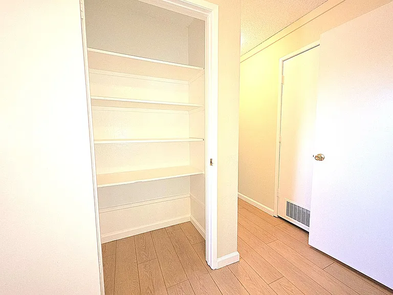 1005 Brinkby Ave — Photo 19