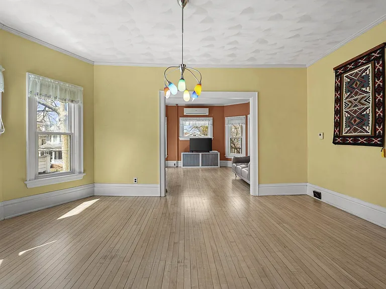 941 Spaight St — Photo 10