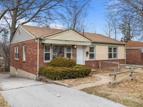 231 Emerling Dr, Saint Louis, MO 63121
