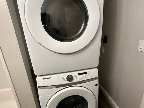 Upstairs Washer & Dryer Unit