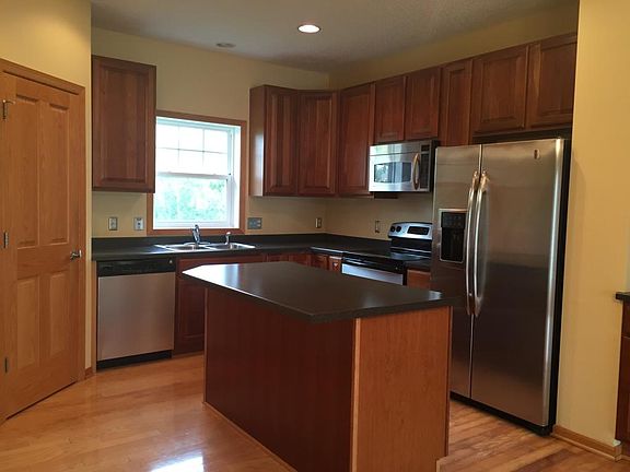 3rd image of 17056 51st Ave N