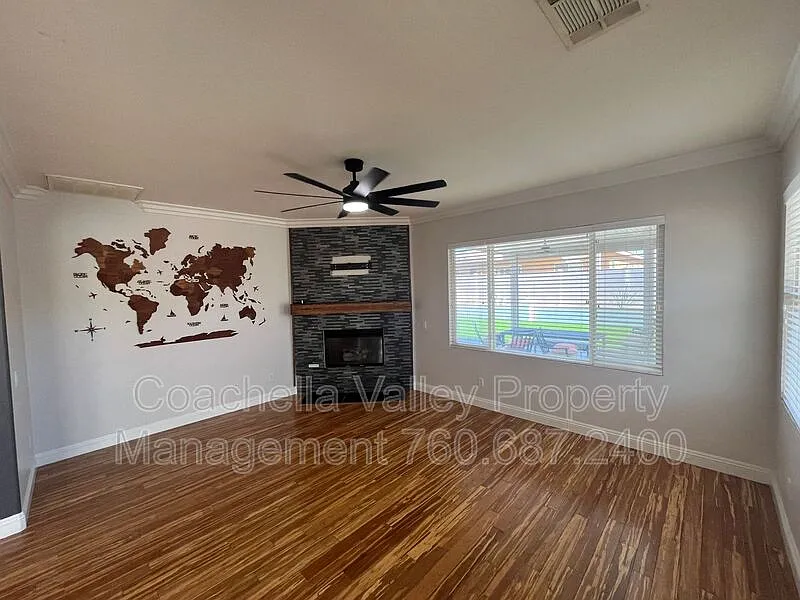 3 bed, 2.0 bath, 1756 sqft, $2,945 — Photo 3