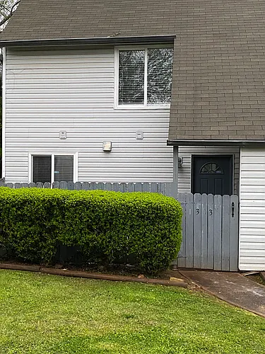303 Country Club Dr Photo 1