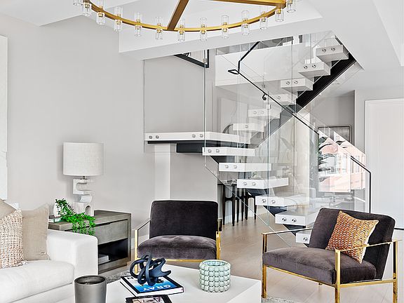 4th image of 55 W 17th St APT 1401