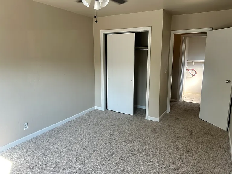 88 Rose Dr — Photo 24