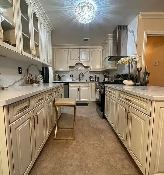 6550 Van Noord Ave — Photo 8