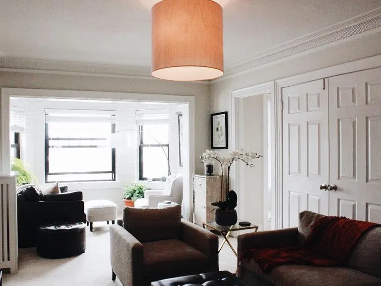 Carlyle Apartments — Photo 7