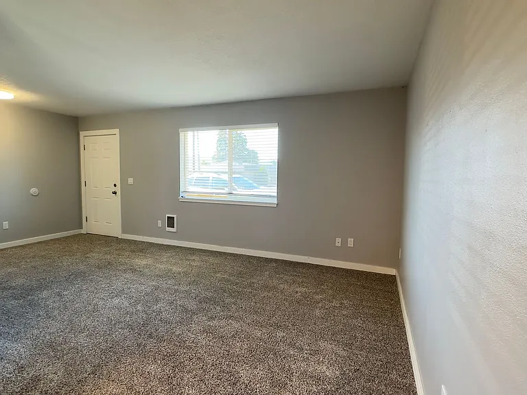 1320 Belmont Ave — Photo 3