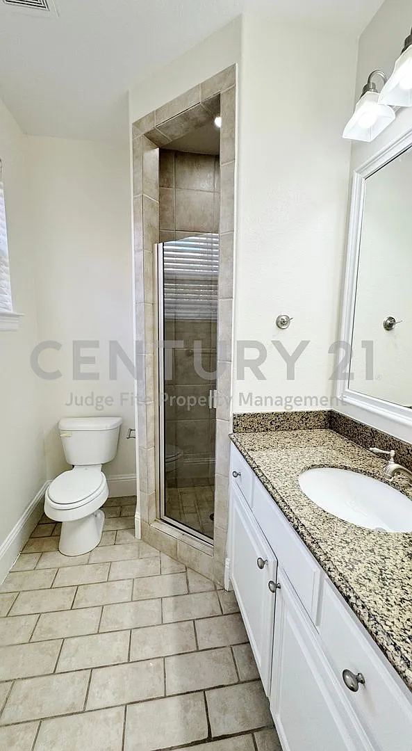 Beautiful Three-Story, 4/4/2 Townhome Ideally Located in The Heart of University Park For Rent! — Photo 4